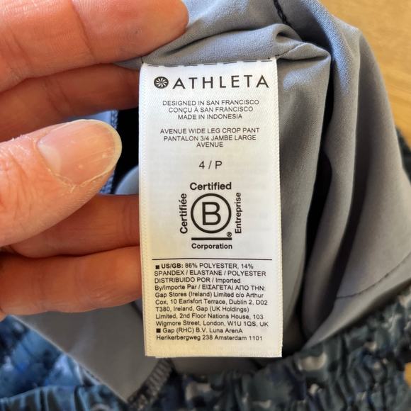 Athleta Avenue Wide Leg Crop Pant in Captive Chrome Blue Size 4P Athleisure - Picture 4 of 9
